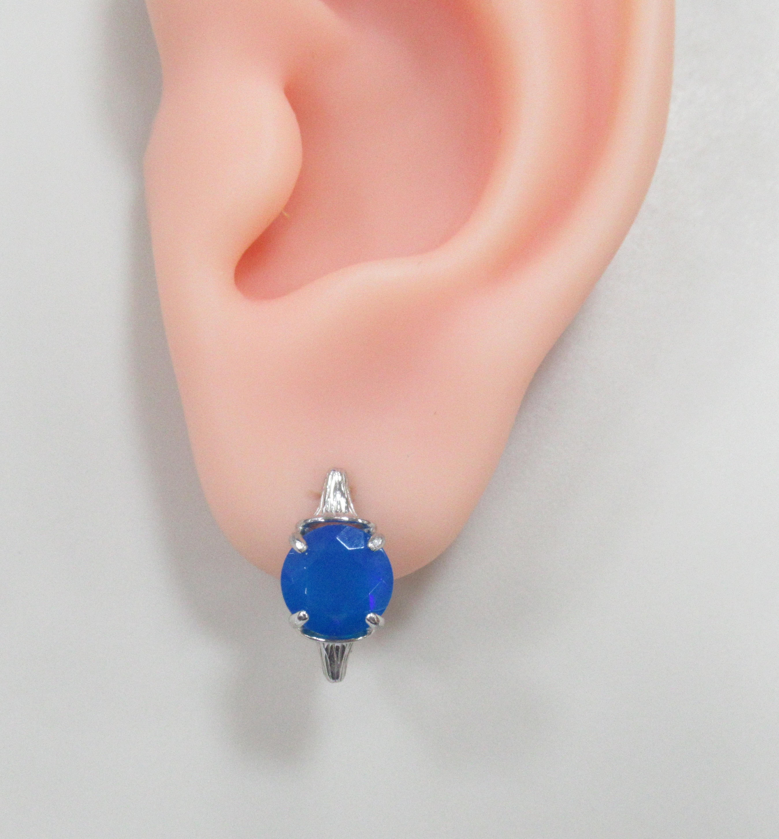 Серебряные серьги с голубыми опалами